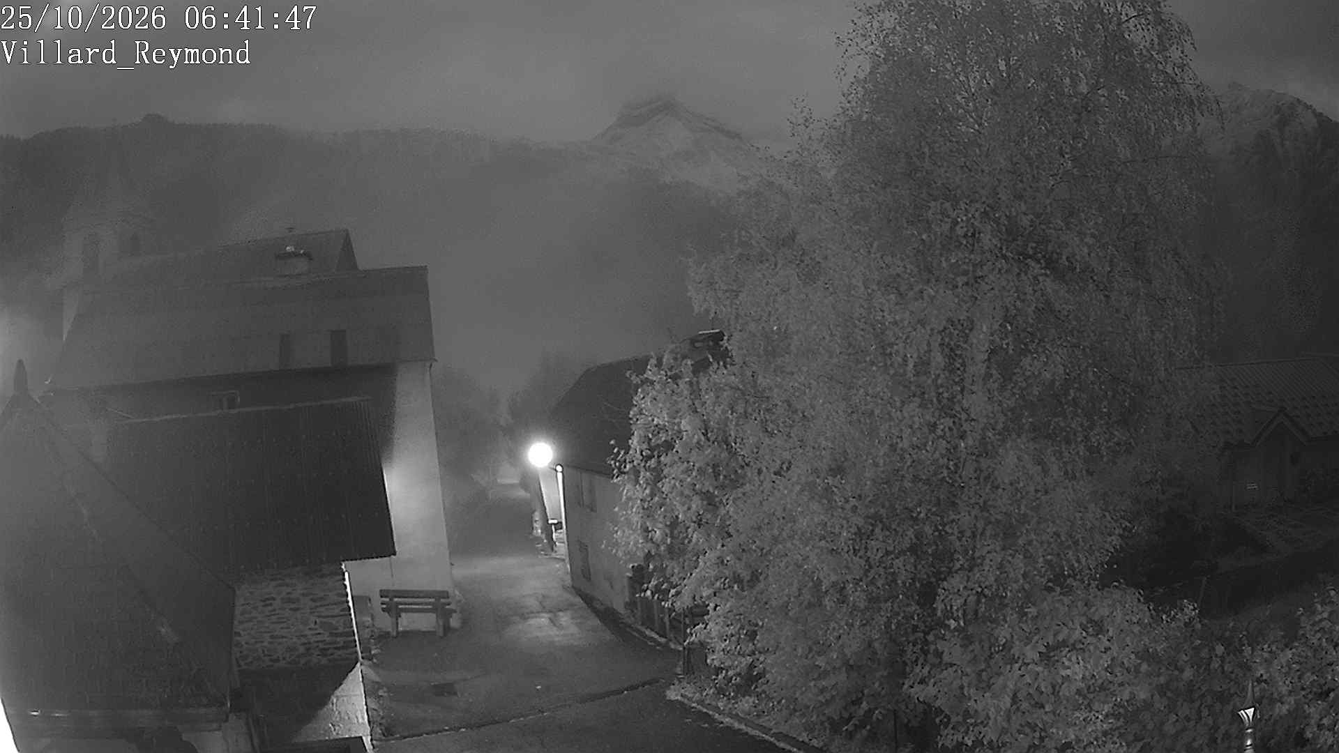 Vue en direct de la webcam de Villard-Reymond, route du col du Solude