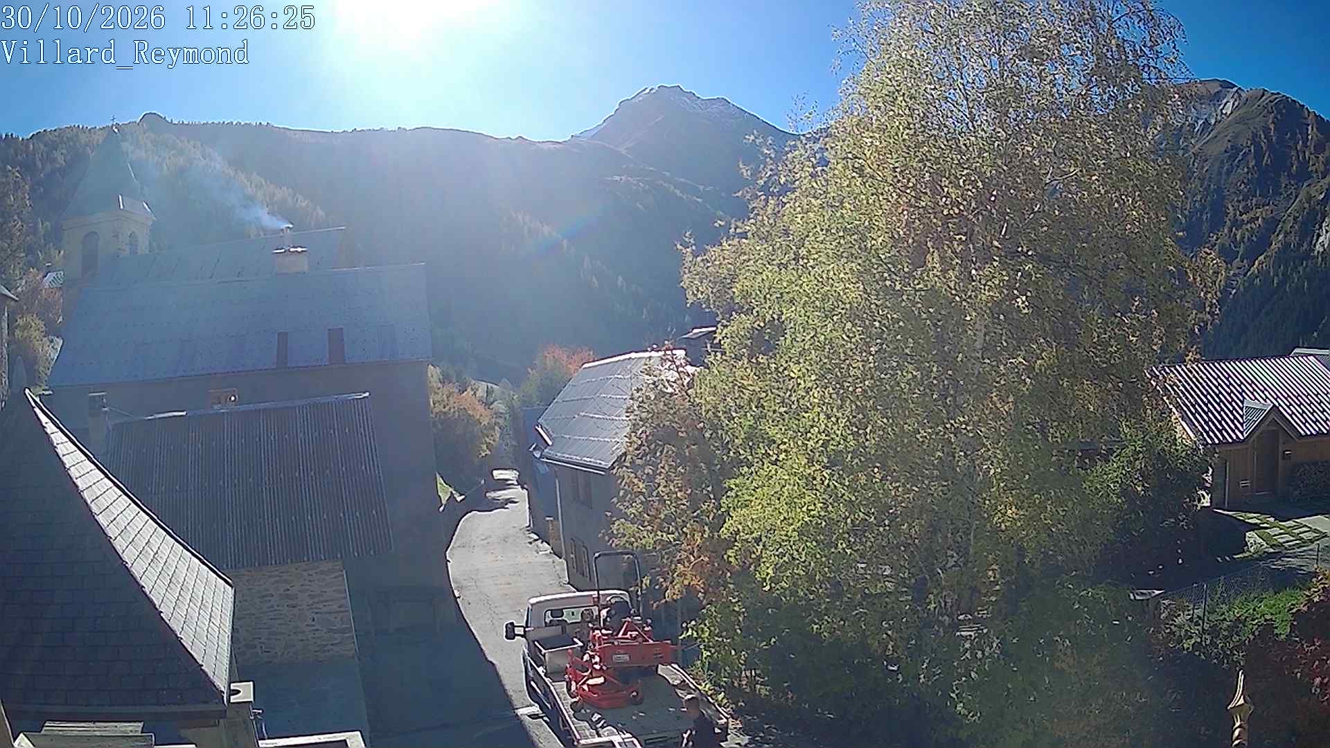 Vue en direct de la webcam de Villard-Reymond, route du col du Solude