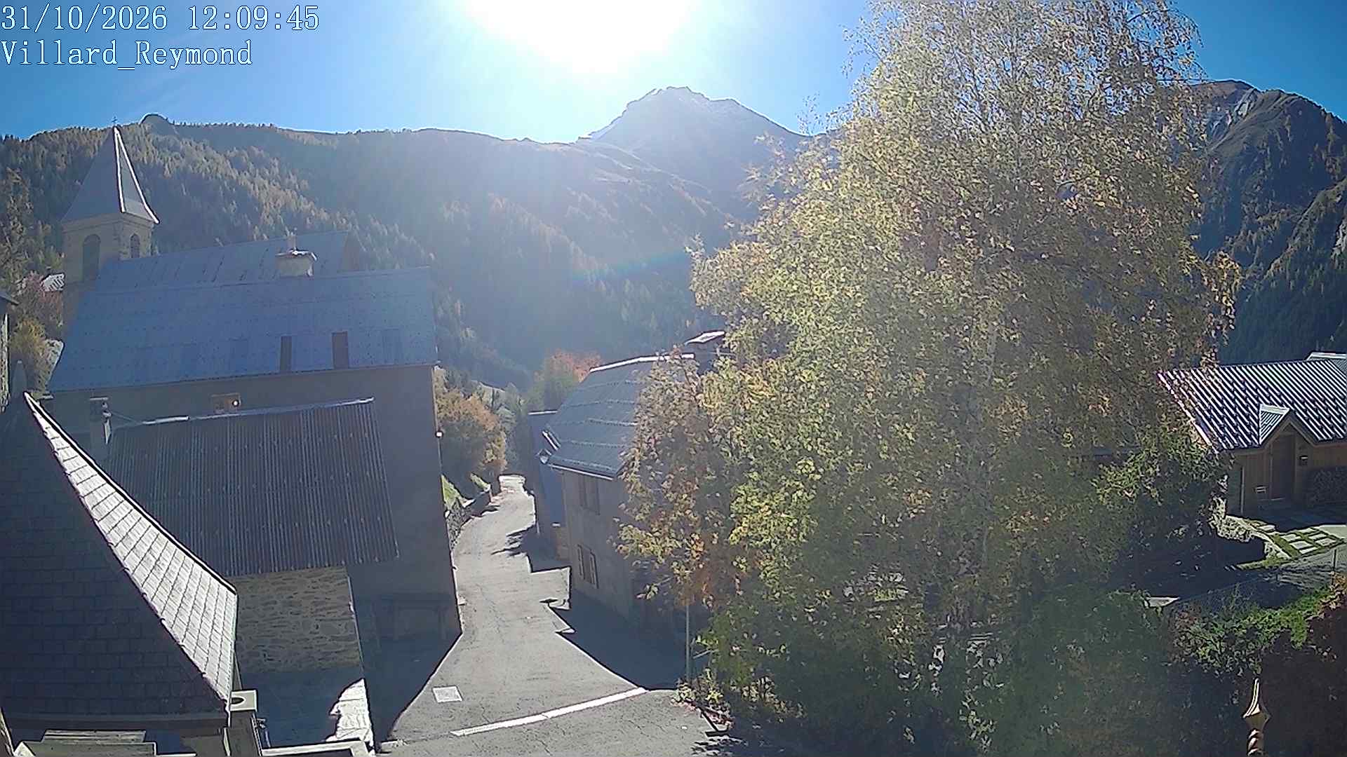 Vue en direct de la webcam de Villard-Reymond, route du col du Solude